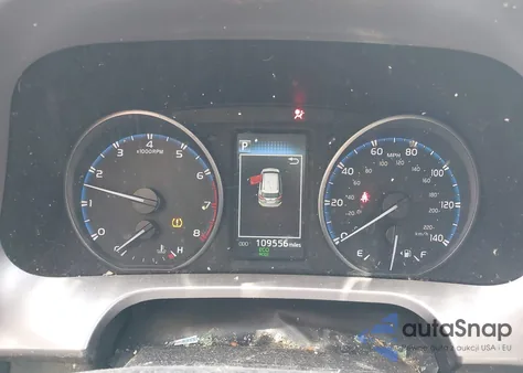 2017 Toyota Rav4 Le z USA, uszkodzony, nr VIN JTMBFREV1HJ702026